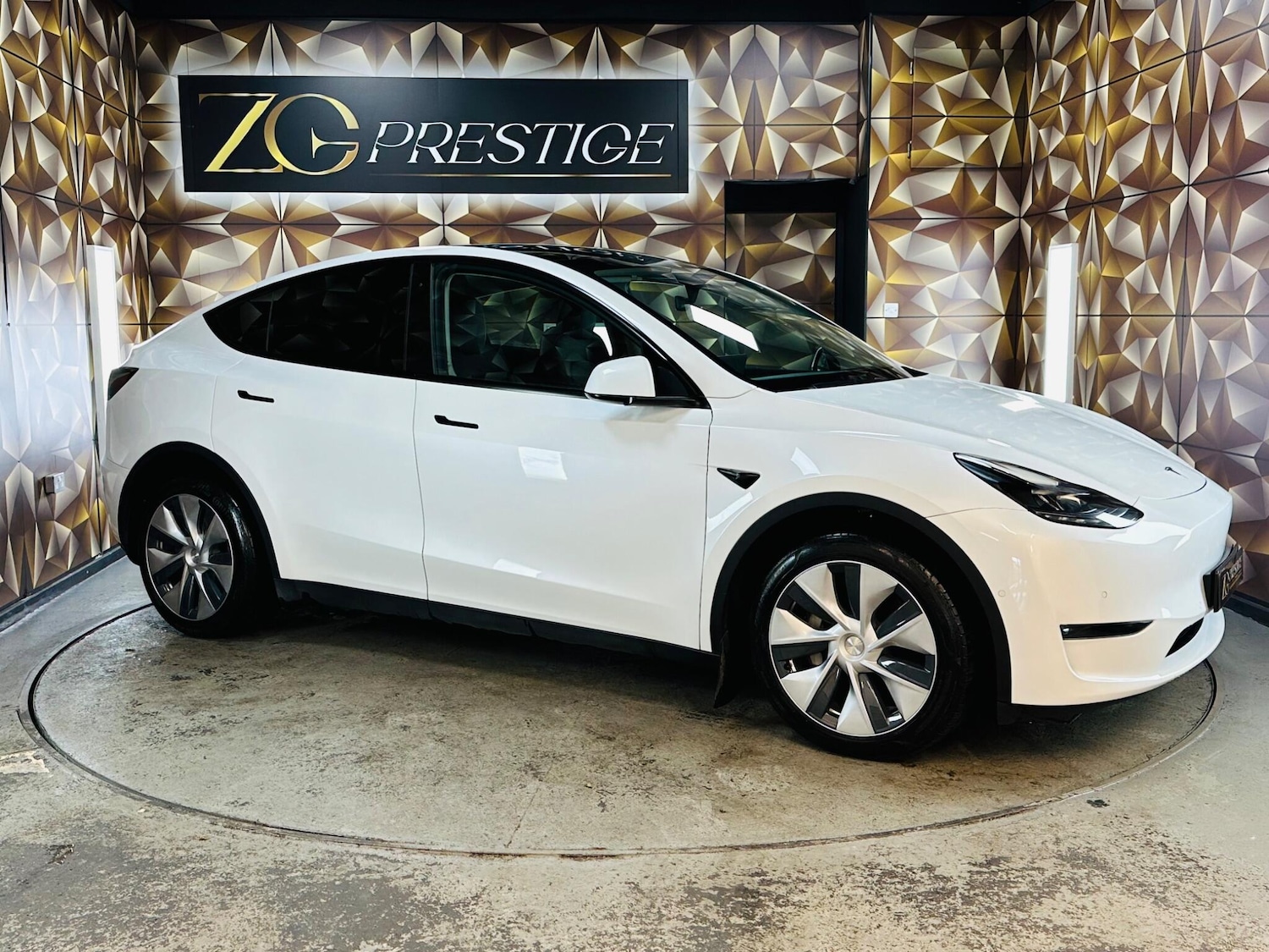 Used Tesla Model Y 2022 for sale - 76226800: Photo 1