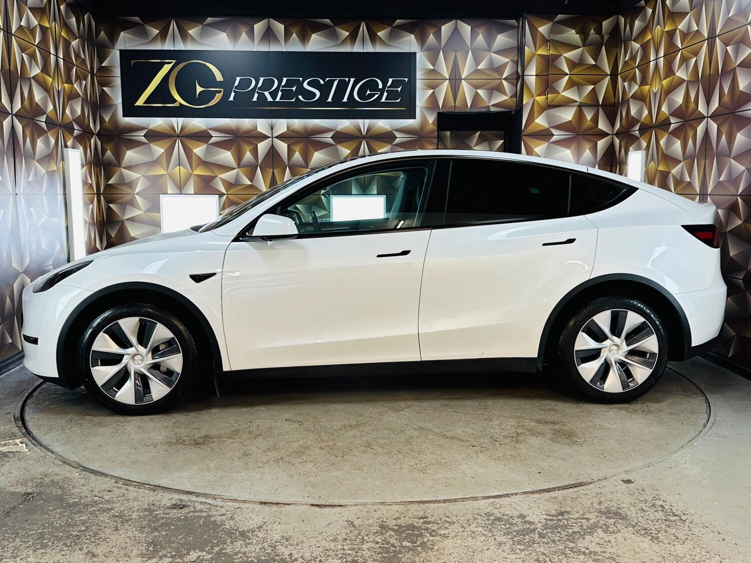 Used Tesla Model Y 2022 for sale - 76226800: Photo 11
