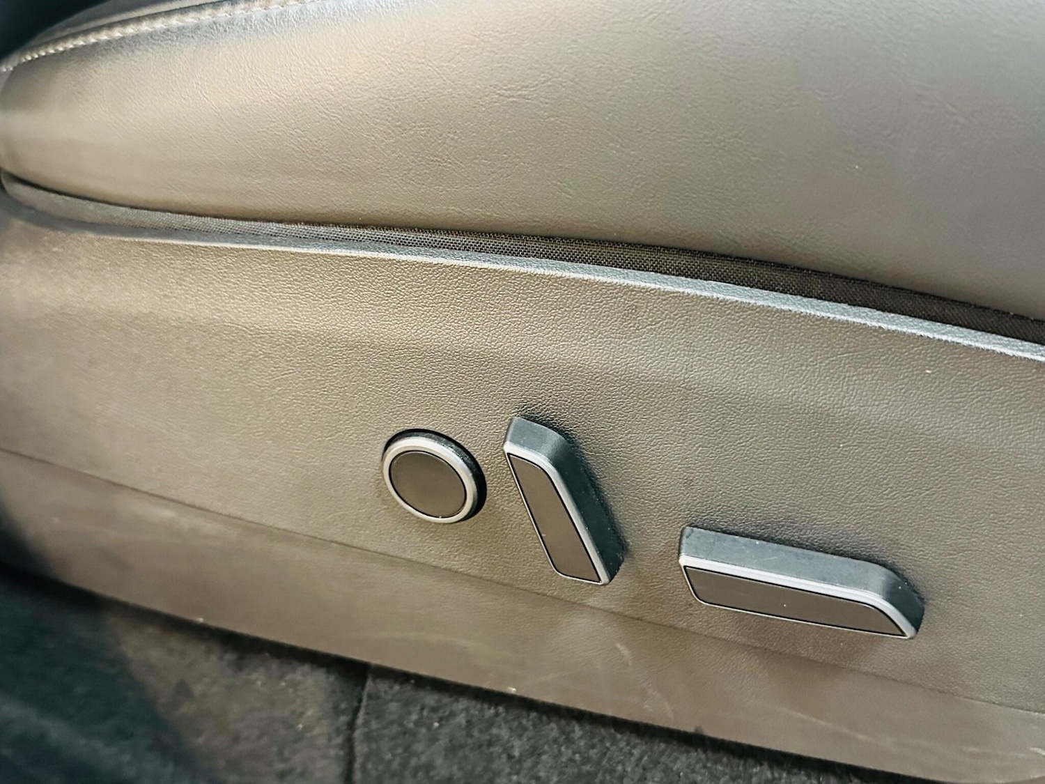 Used Tesla Model Y 2022 for sale - 76226800: Photo 54
