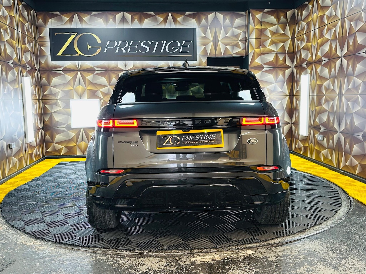 Used Land Rover Range Rover Evoque 2023 for sale - 78157026: Photo 5