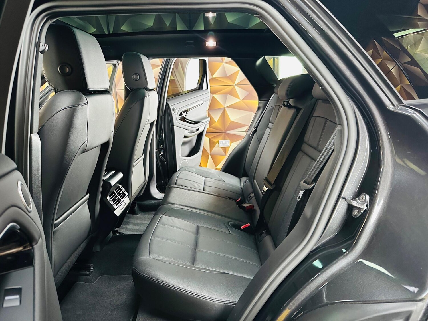 Used Land Rover Range Rover Evoque 2023 for sale - 78157026: Photo 60