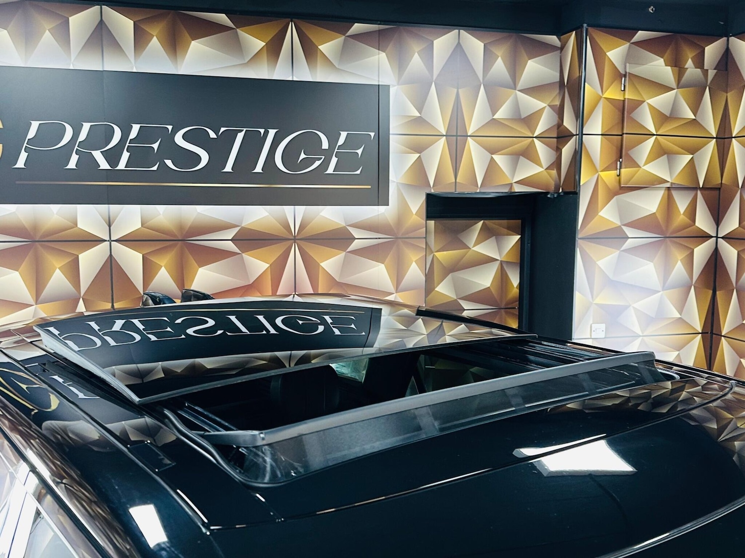 Used Land Rover Range Rover Sport 2024 for sale - 76377594: Photo 10