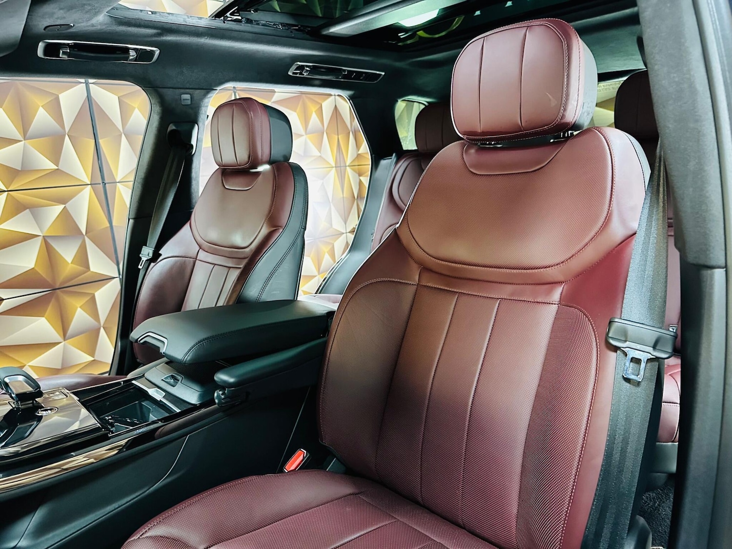 Used Land Rover Range Rover Sport 2024 for sale - 76377594: Photo 14