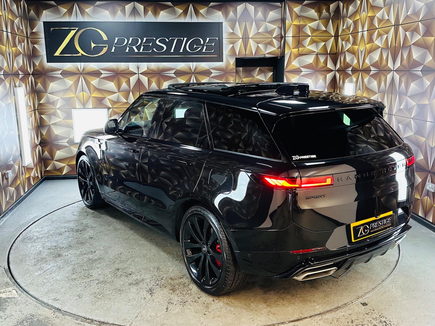 Used Land Rover Range Rover Sport 2024 for sale - 76377594: Photo 19