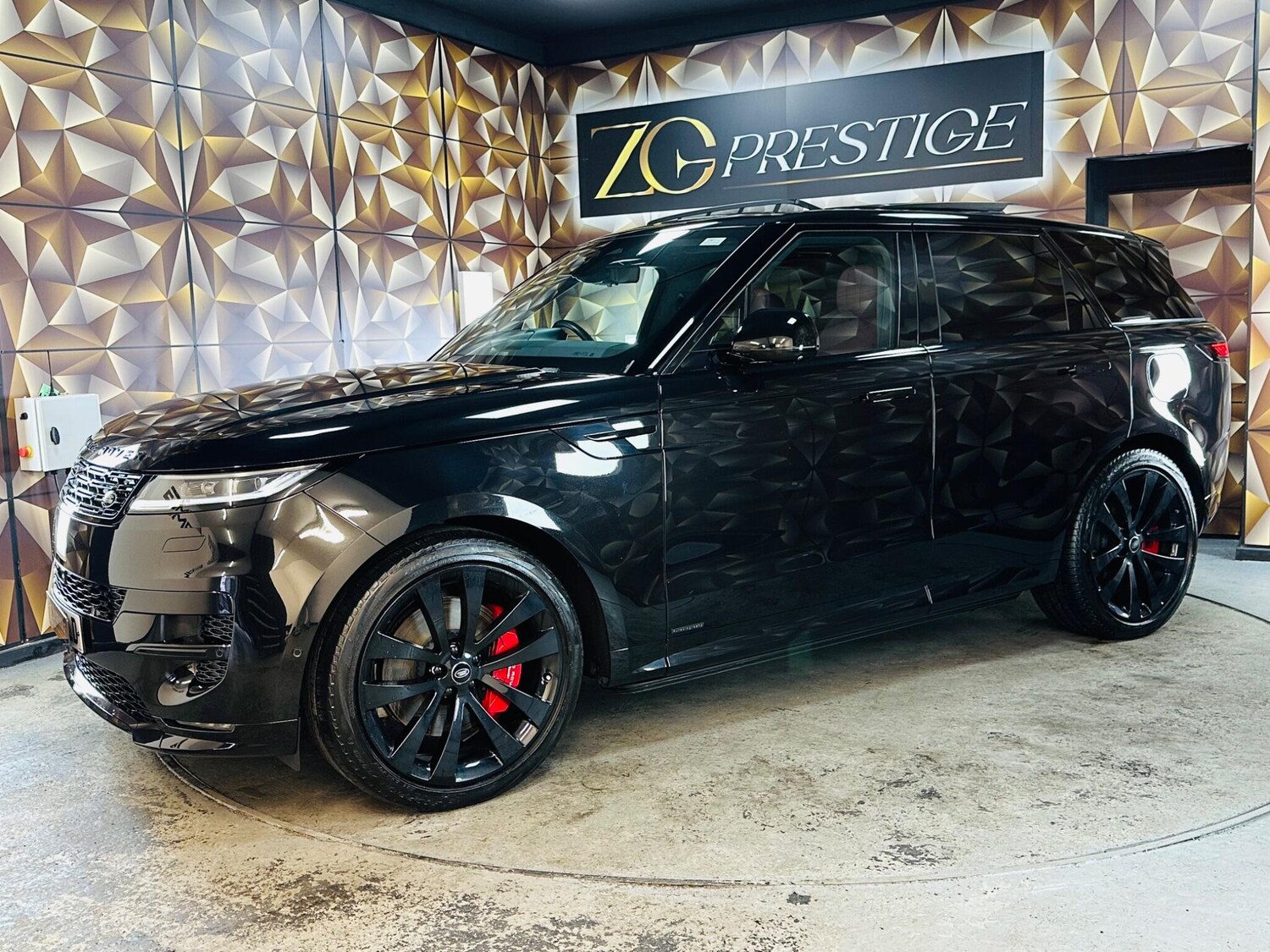 Used Land Rover Range Rover Sport 2024 for sale - 76377594: Photo 45