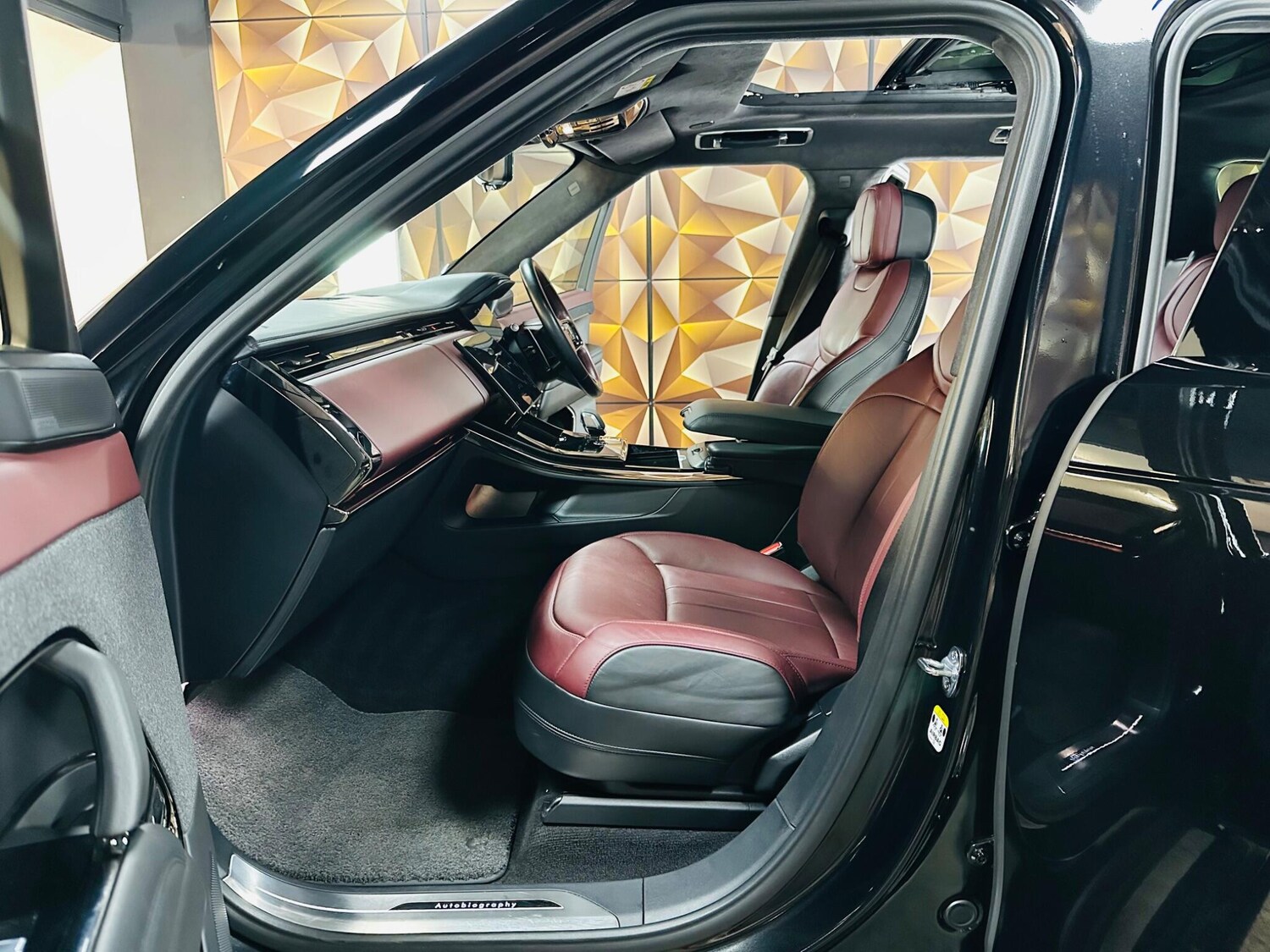 Used Land Rover Range Rover Sport 2024 for sale - 76377594: Photo 63