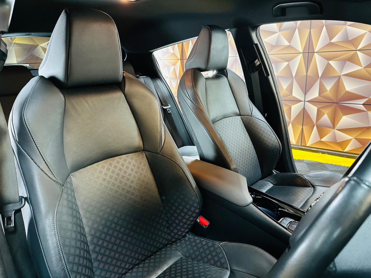 Used Toyota C-HR for sale - 77754150: Photo 22