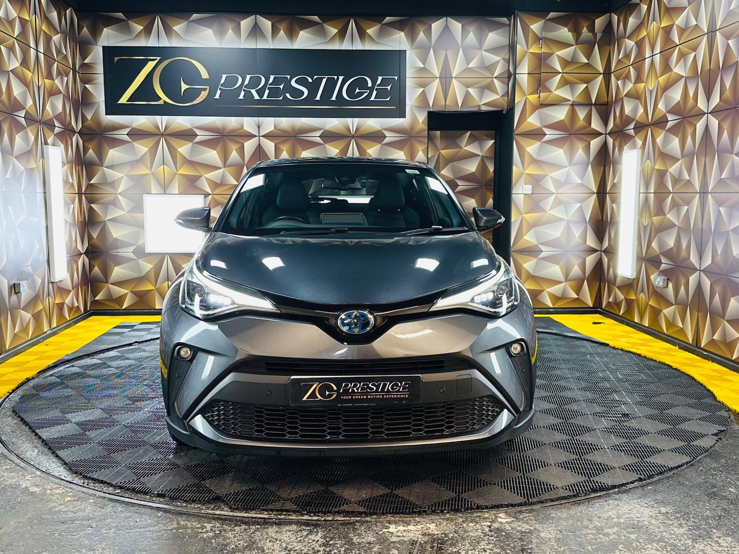 Used Toyota C-HR for sale - 77754150: Photo 3