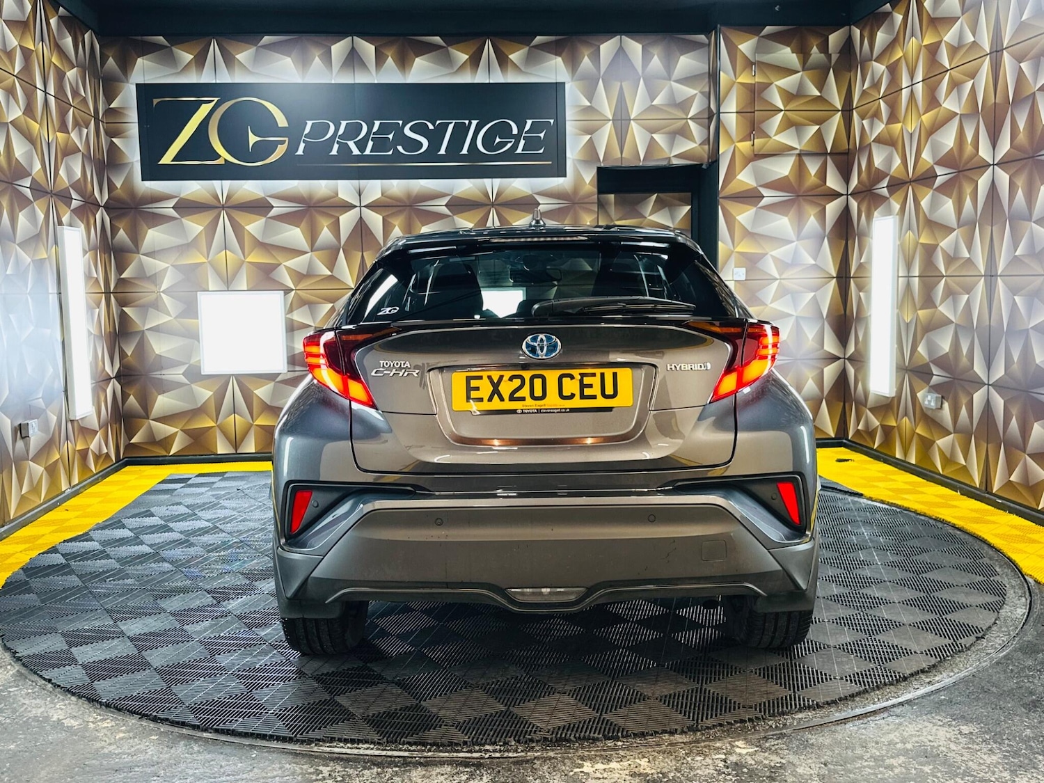 Used Toyota C-HR for sale - 77754150: Photo 5