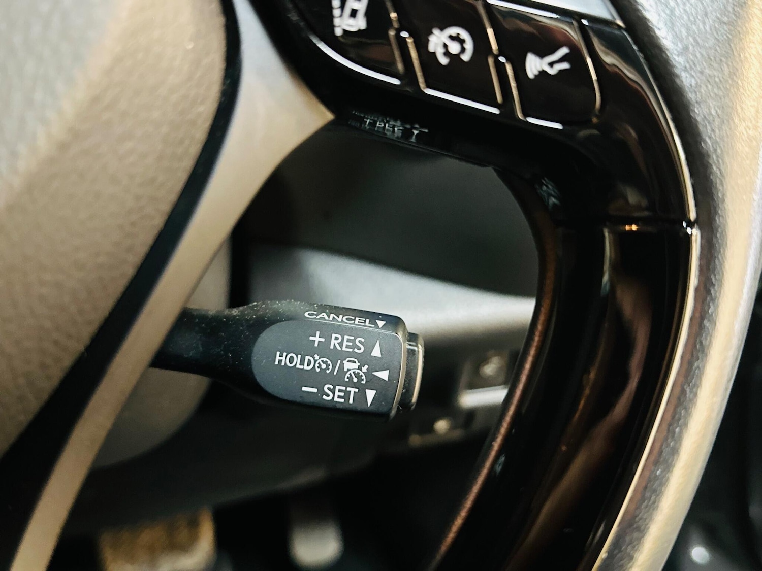 Used Toyota C-HR for sale - 77754150: Photo 52