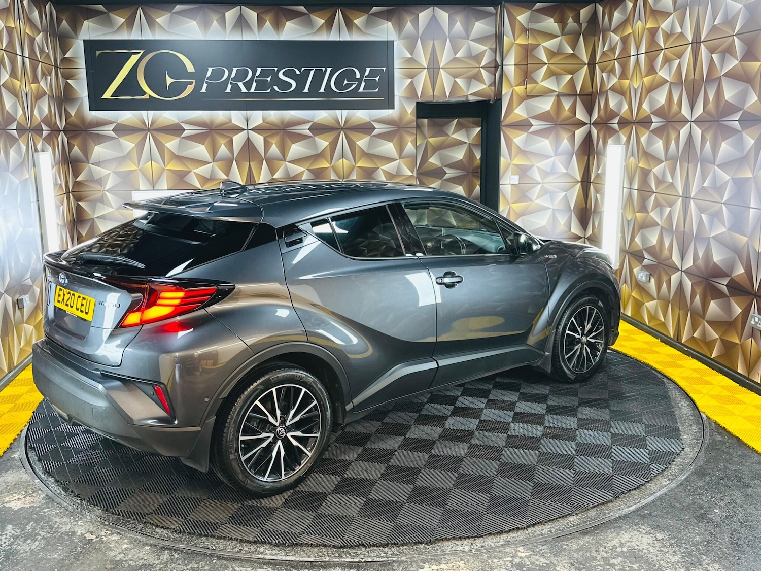 Used Toyota C-HR for sale - 77754150: Photo 7