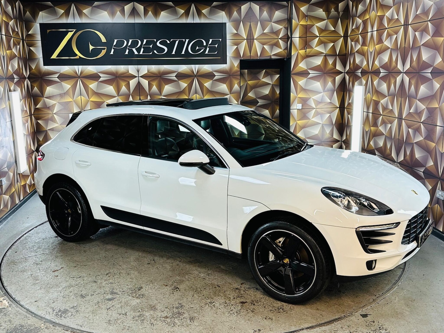 Used Porsche Macan 2015 for sale - 76702381: Photo 17