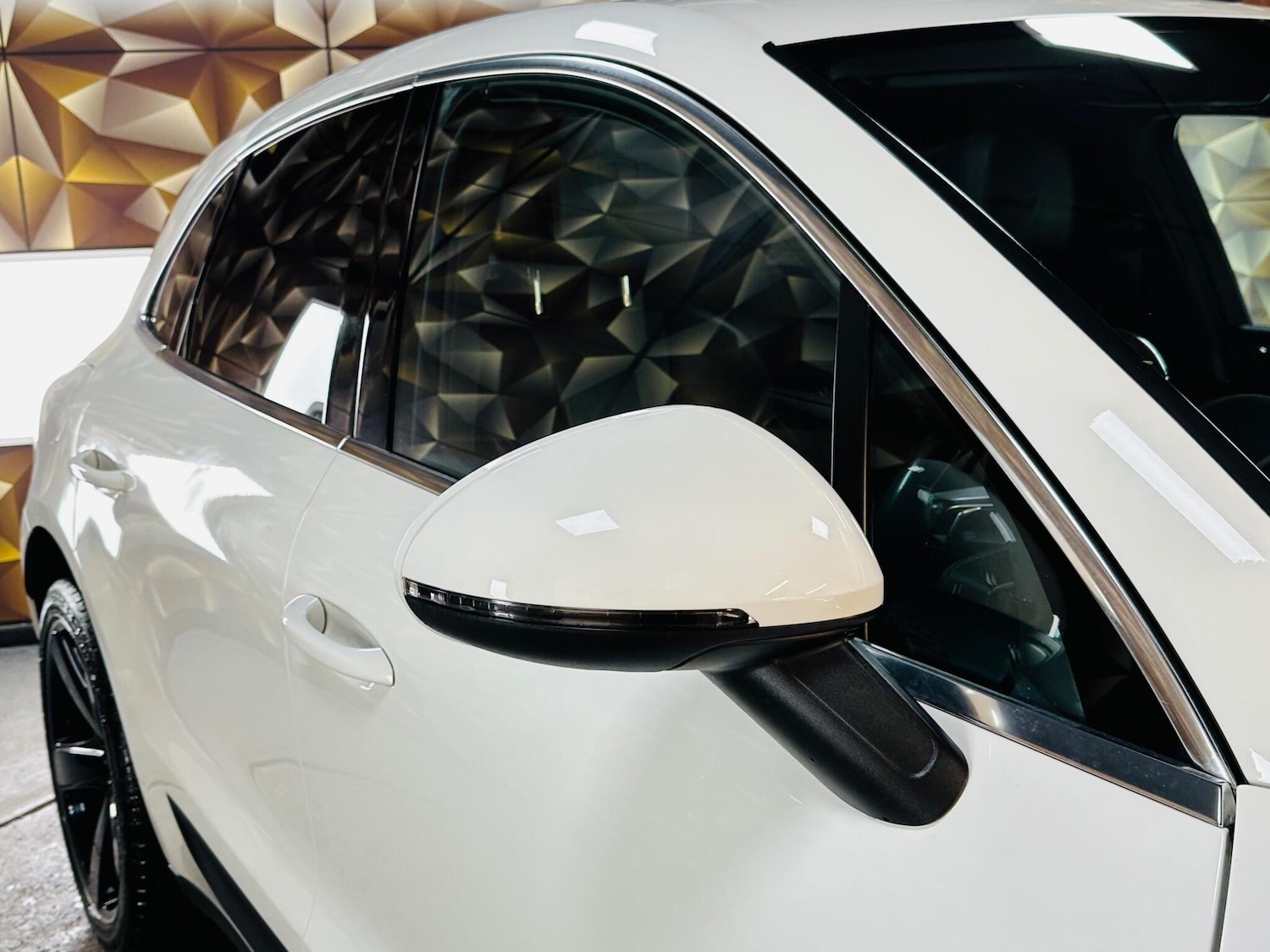 Used Porsche Macan 2015 for sale - 76702381: Photo 29