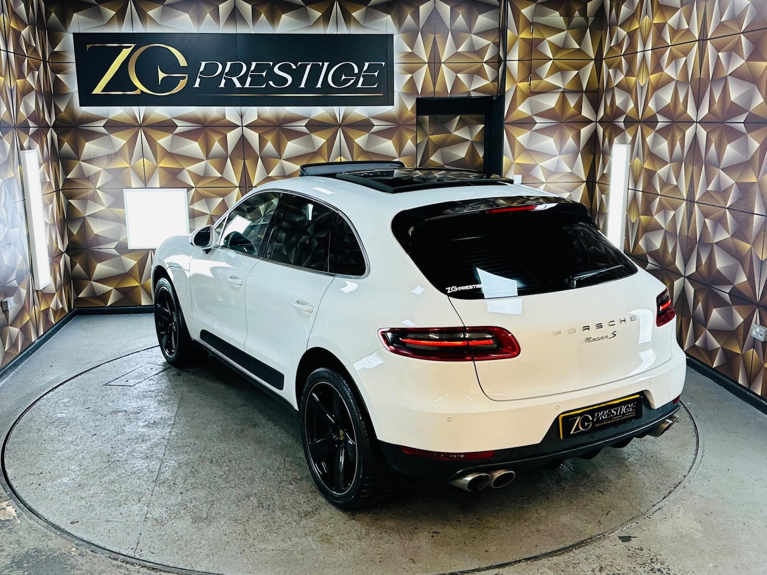 Used Porsche Macan 2015 for sale - 76702381: Photo 40