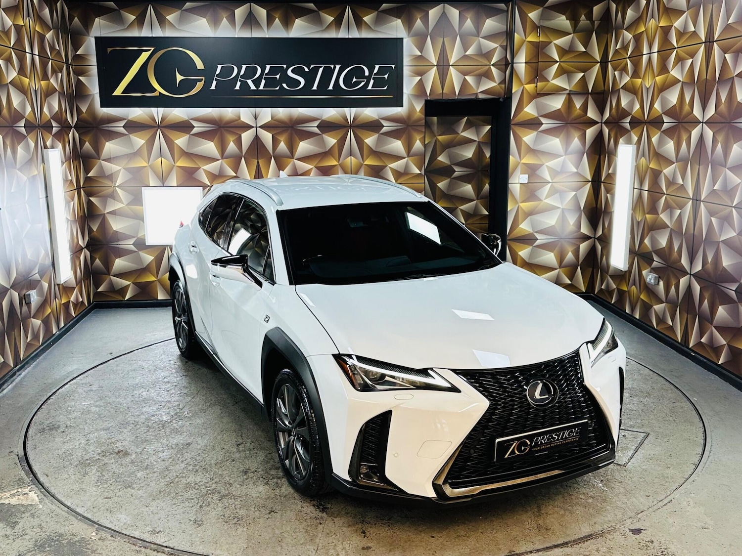Used Lexus UX 2019 for sale - 76597456: Photo 33