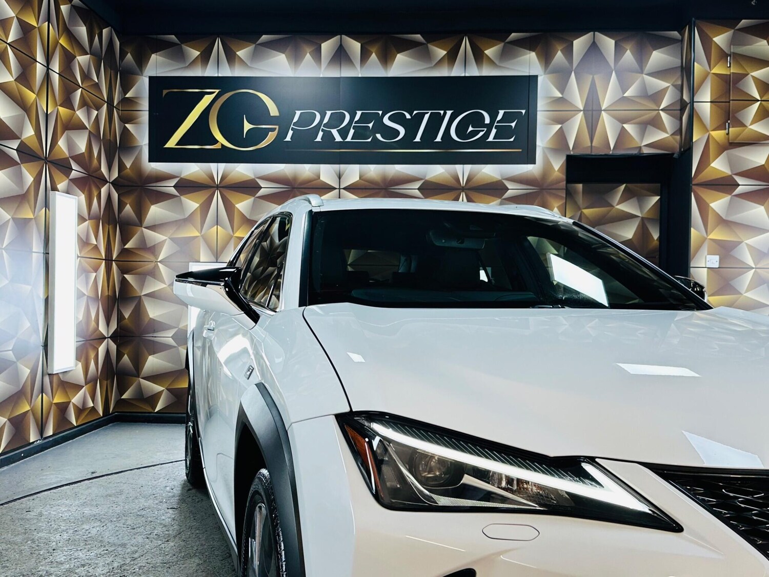 Used Lexus UX 2019 for sale - 76597456: Photo 35