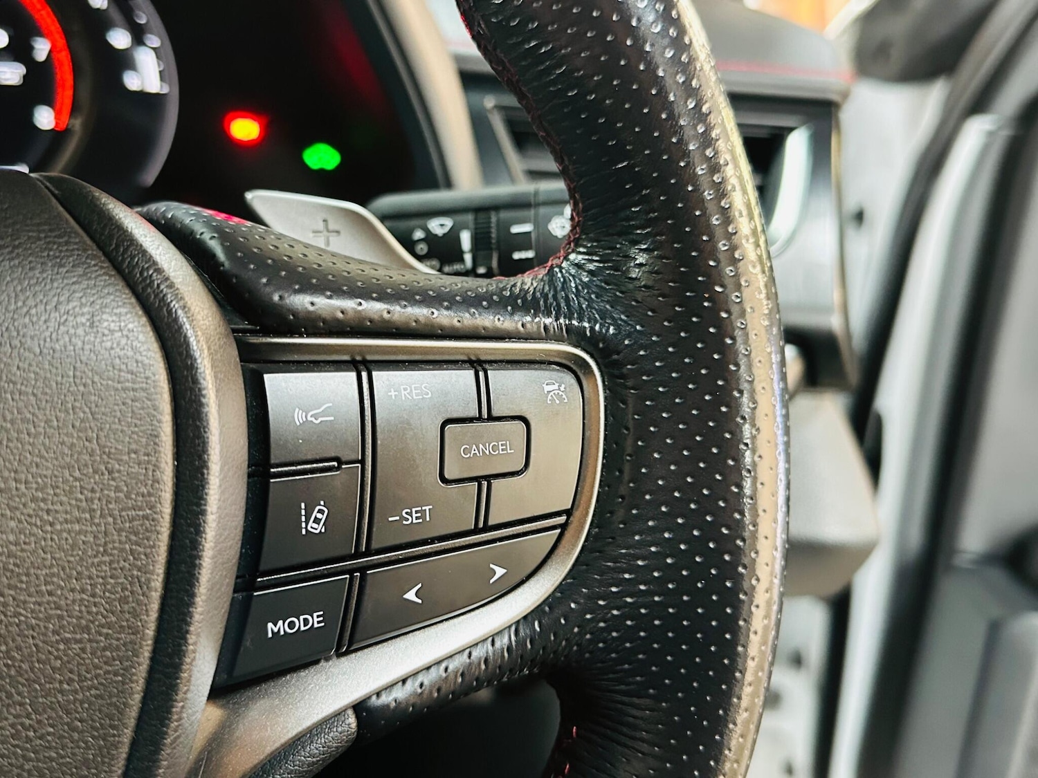 Used Lexus UX 2019 for sale - 76597456: Photo 48