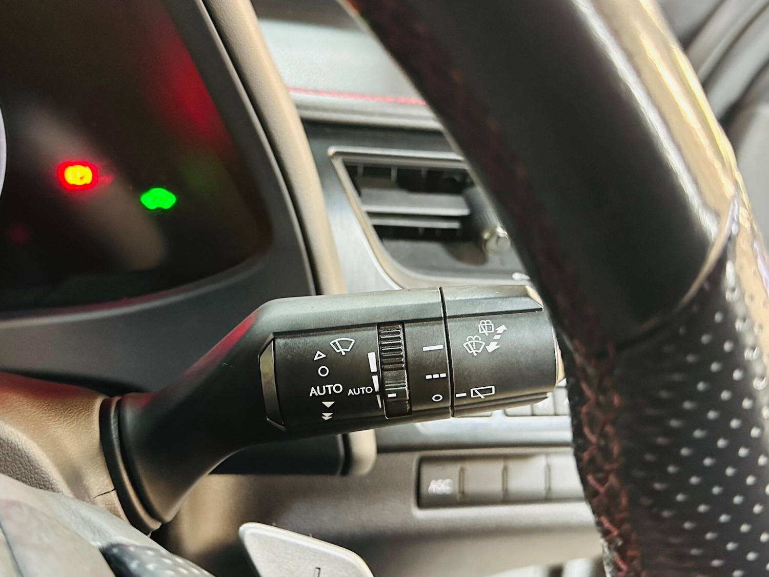 Used Lexus UX 2019 for sale - 76597456: Photo 58