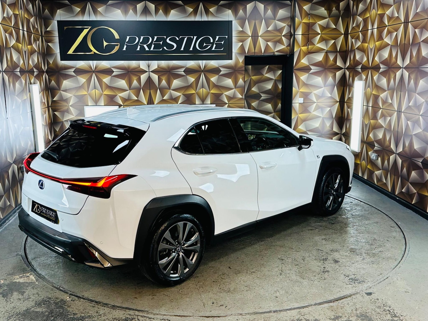 Used Lexus UX 2019 for sale - 76597456: Photo 7