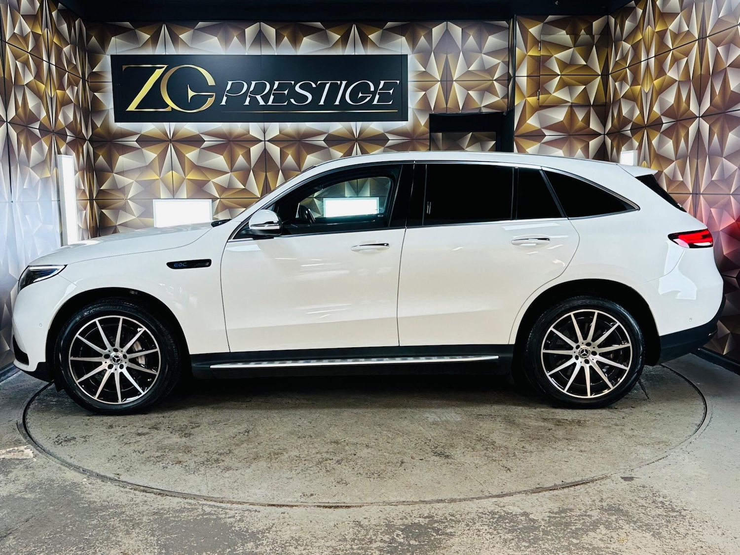 Used Mercedes-Benz EQC 2022 for sale - 76715089: Photo 11