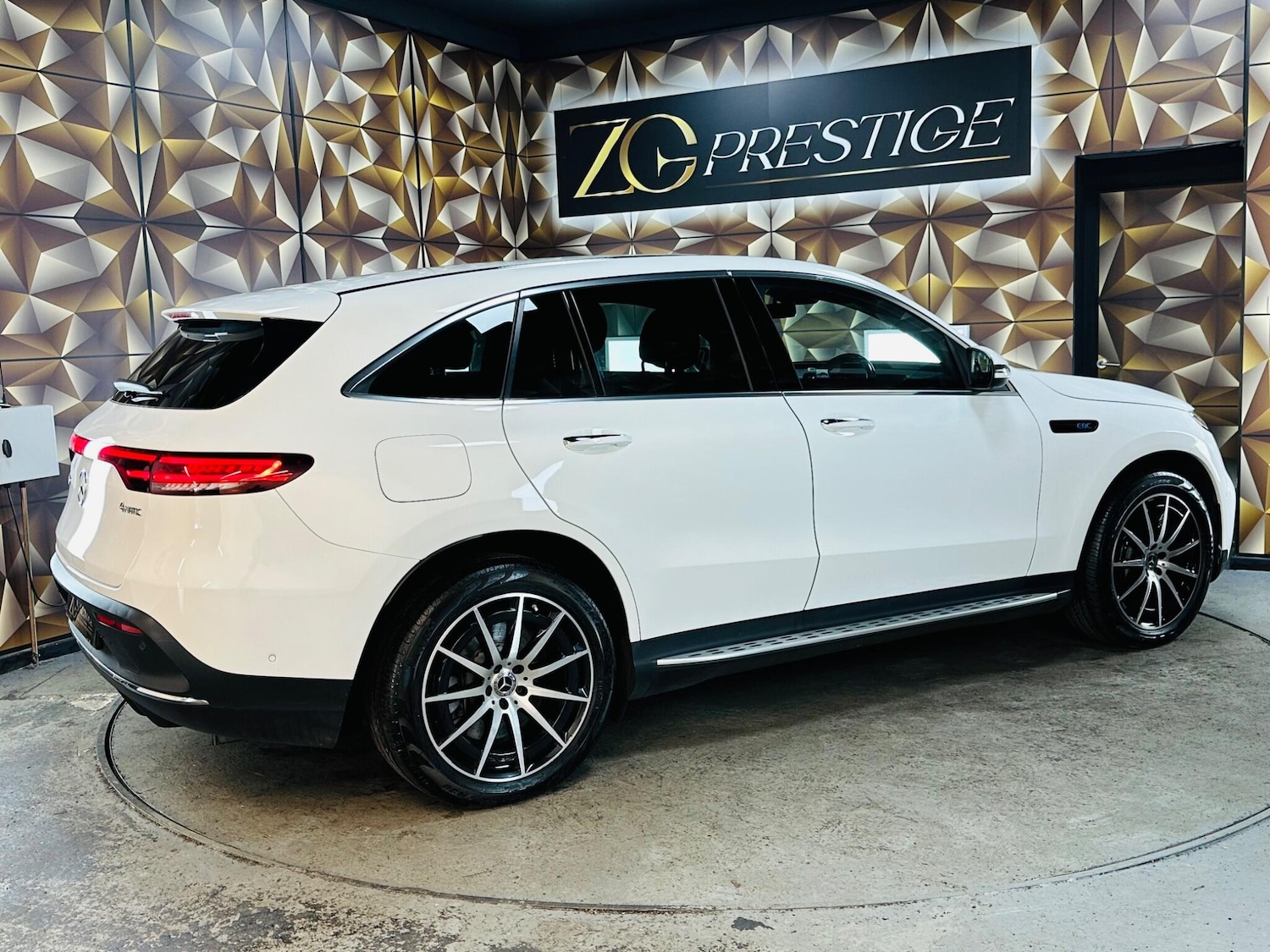 Used Mercedes-Benz EQC 2022 for sale - 76715089: Photo 39