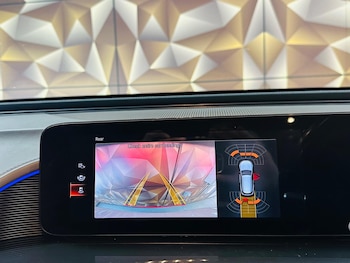 Used Mercedes-Benz EQC 2022 for sale - 76715089: Photo