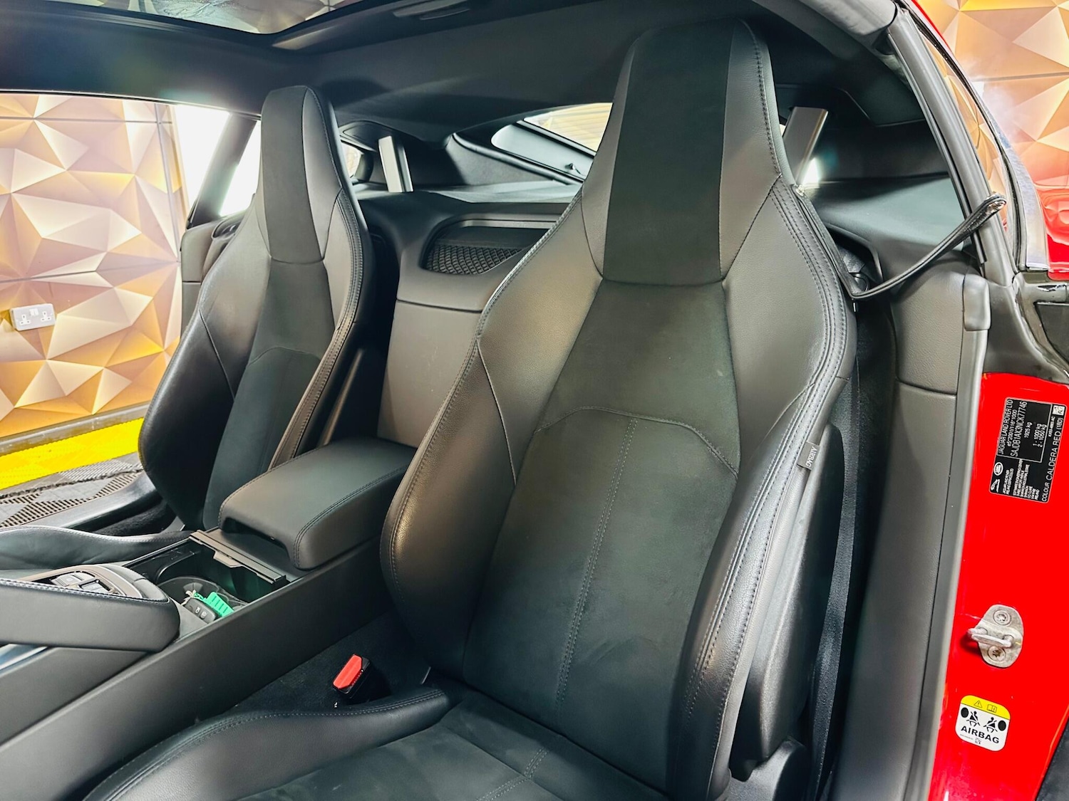 Used Jaguar F-Type 2021 for sale - 77084395: Photo 10