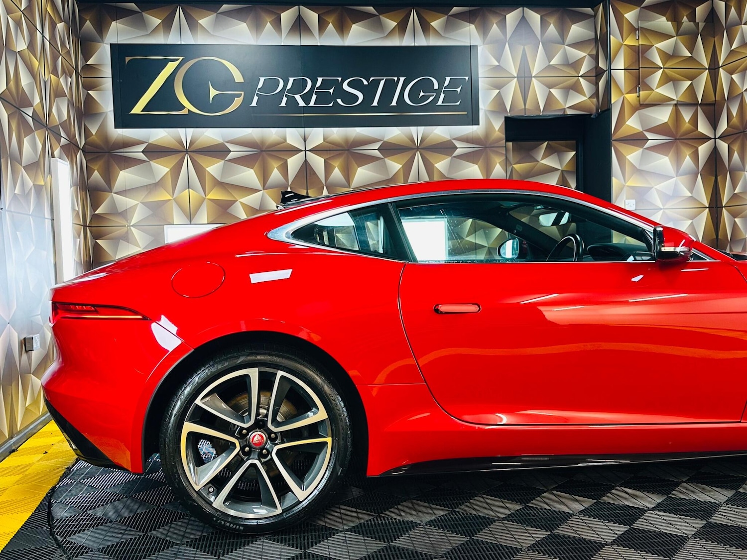 Used Jaguar F-Type 2021 for sale - 77084395: Photo 34