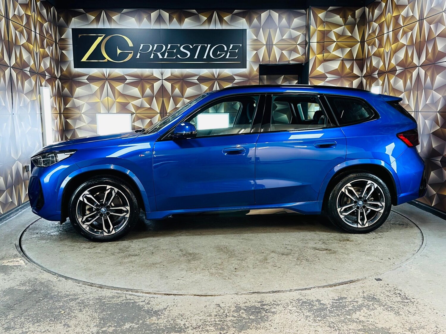 Used BMW iX1 2023 for sale - 77839990: Photo 11