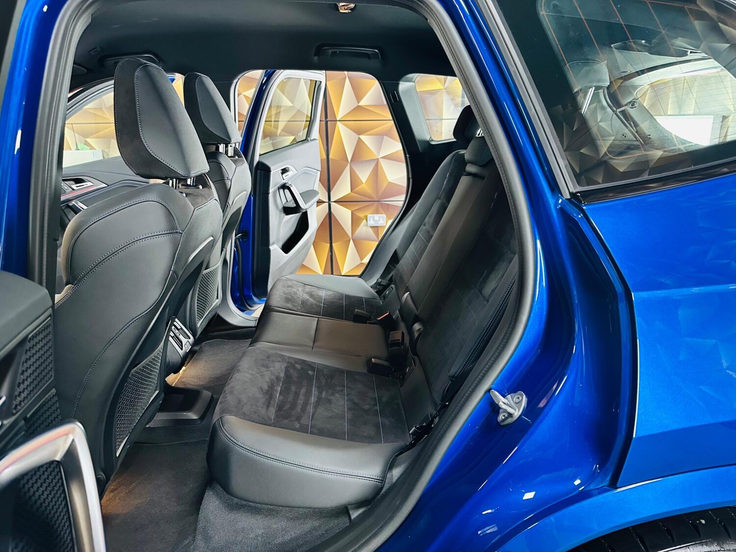 Used BMW iX1 2023 for sale - 77839990: Photo 65