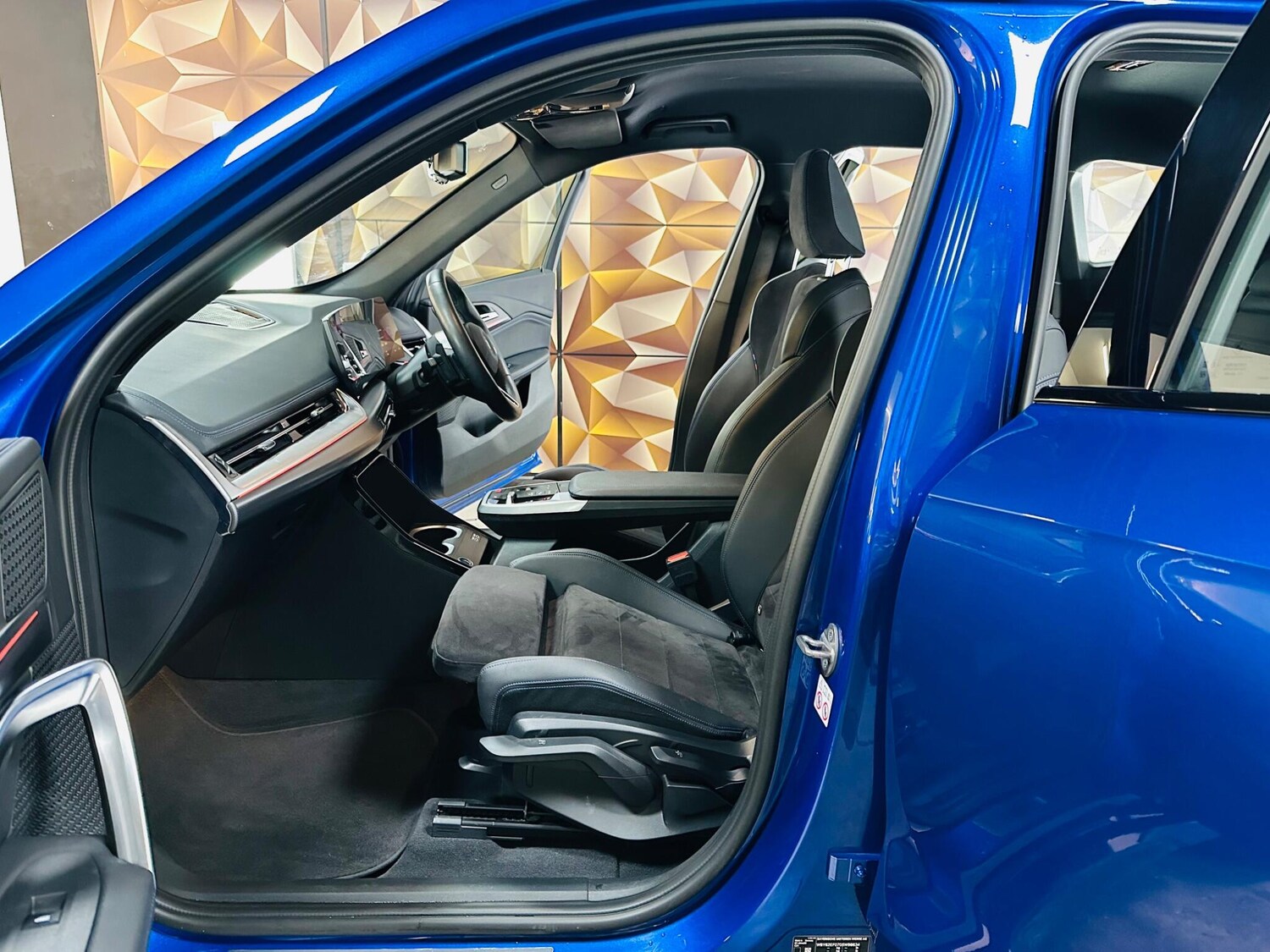 Used BMW iX1 2023 for sale - 77839990: Photo 66