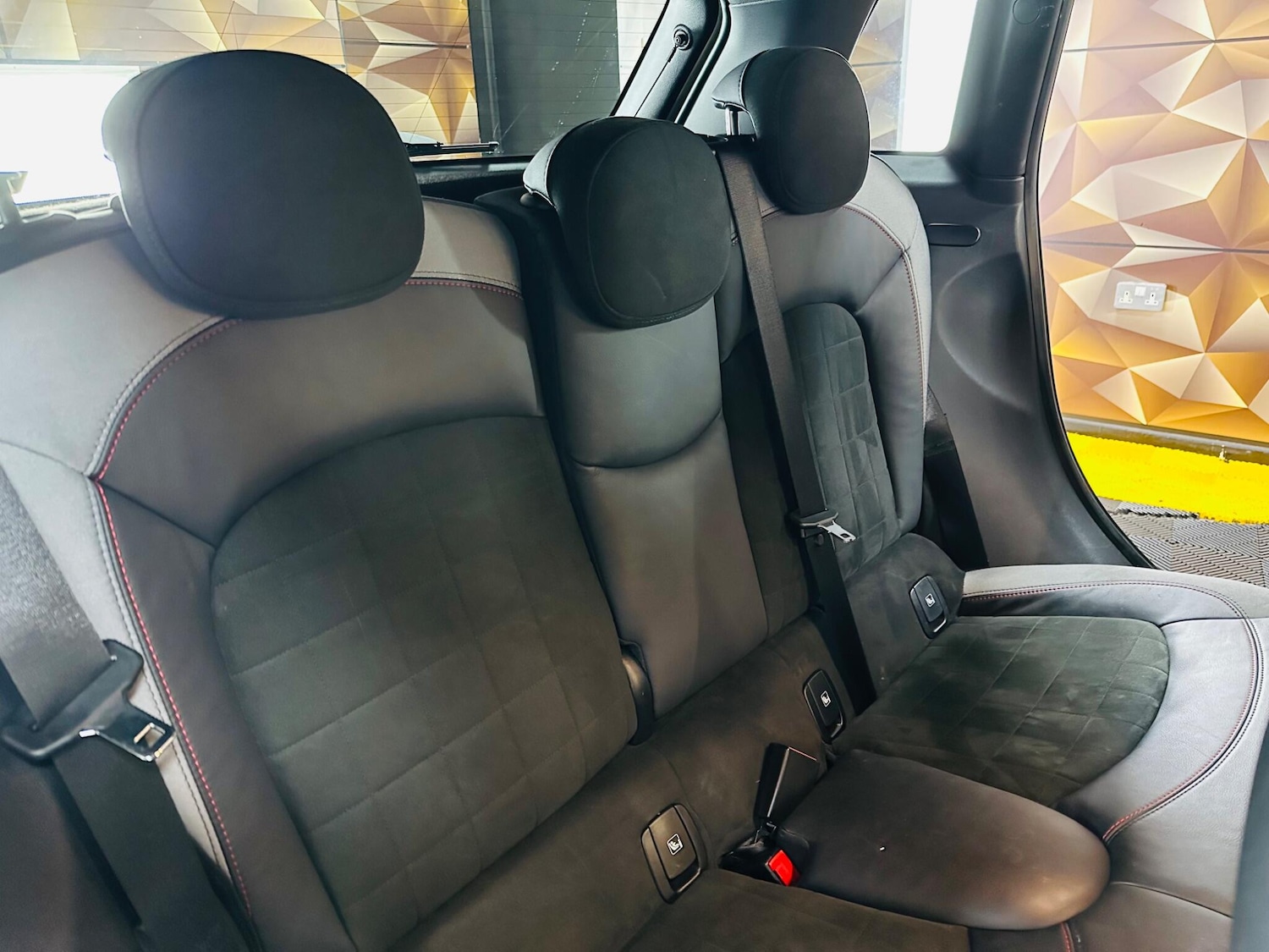 Used MINI Hatch 2022 for sale - 77119789: Photo 14