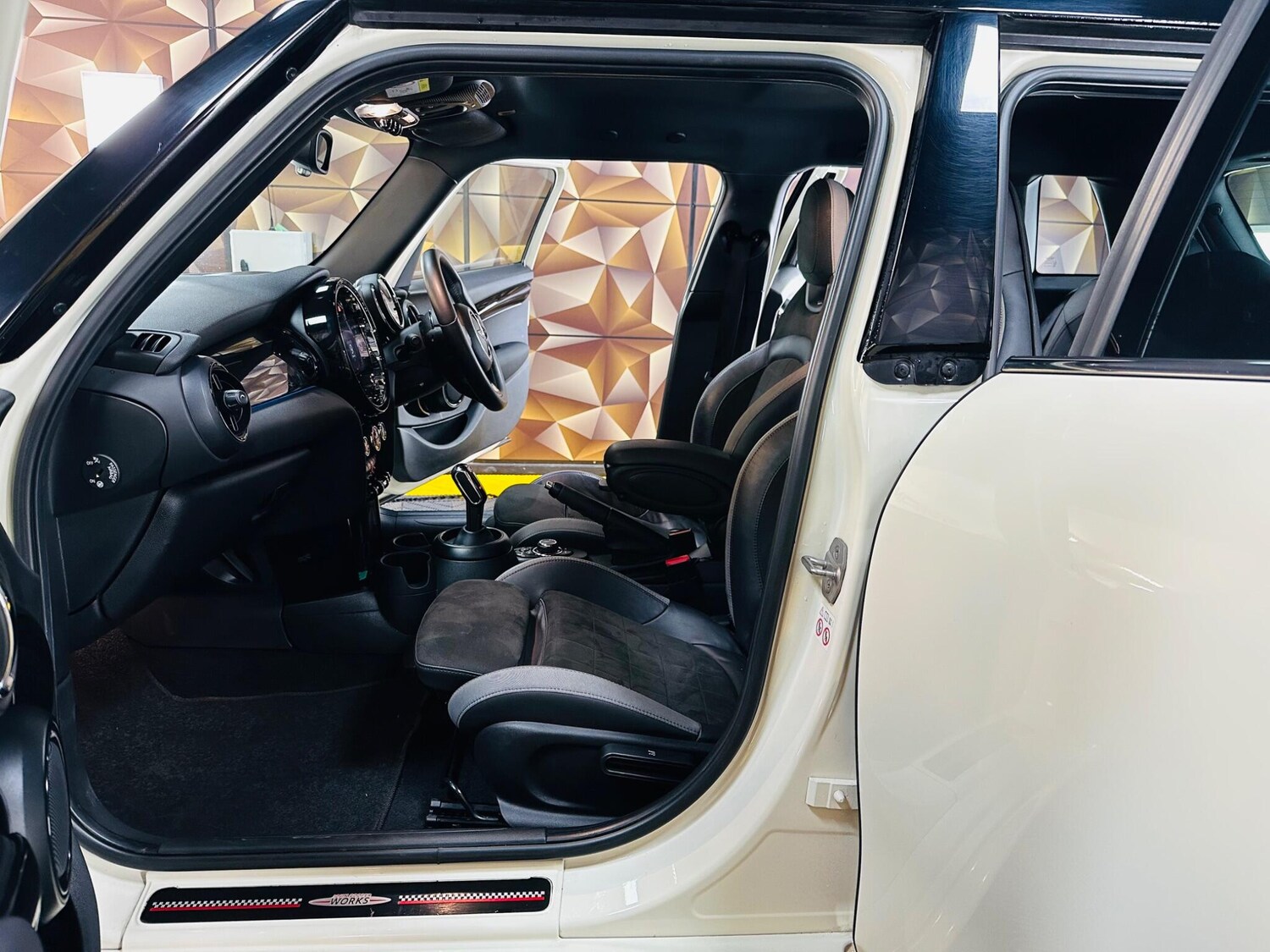 Used MINI Hatch 2022 for sale - 77119789: Photo 60