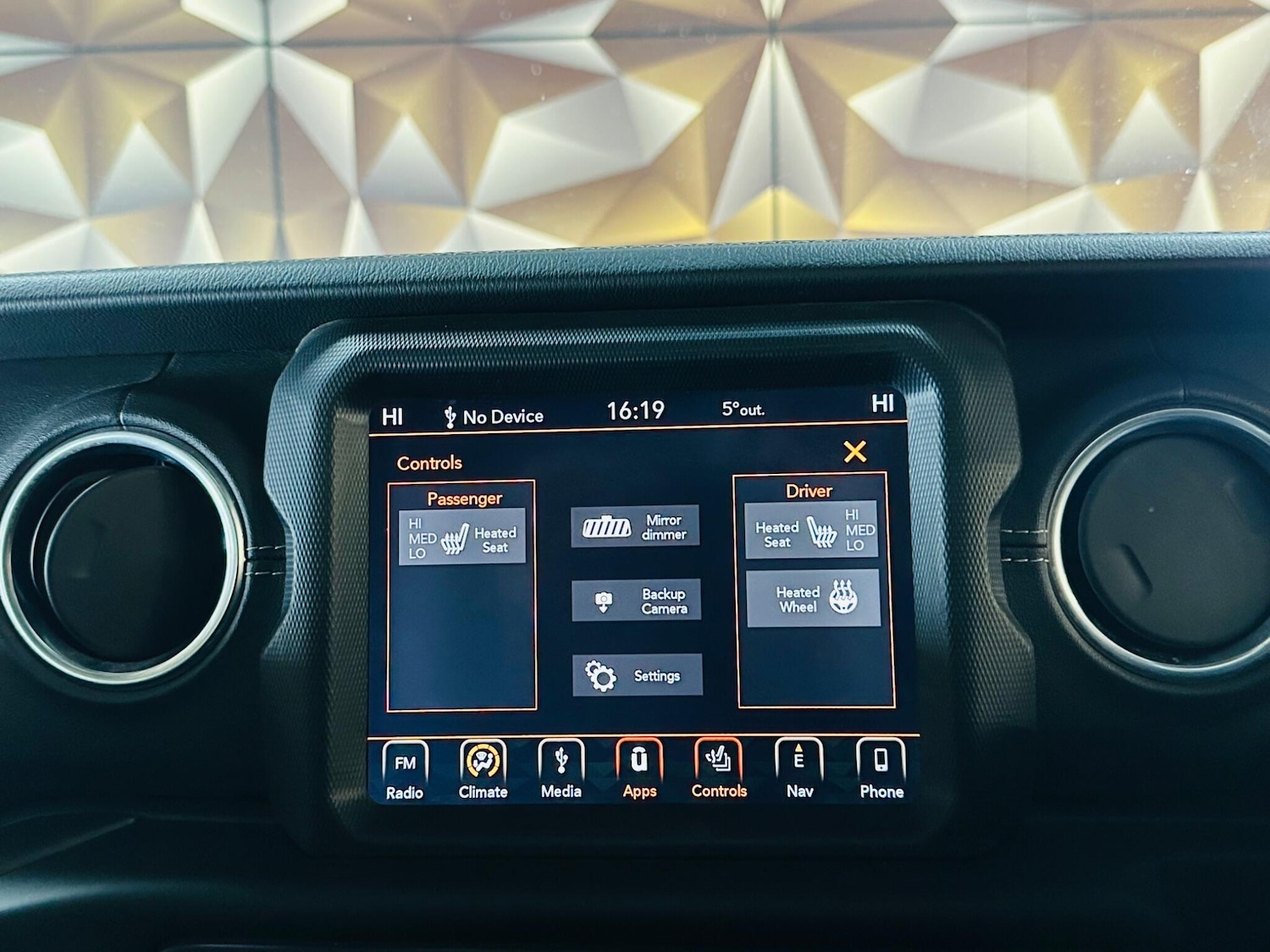 Used Jeep Wrangler 2020 for sale - 76994258: Photo 53