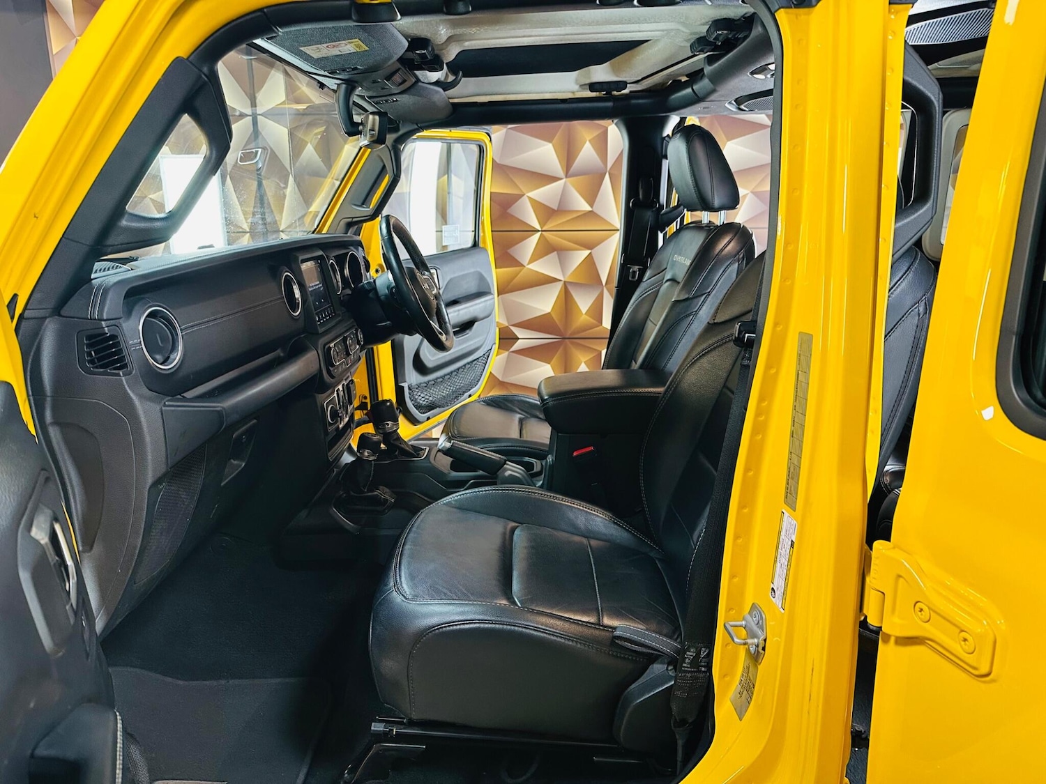 Used Jeep Wrangler 2020 for sale - 76994258: Photo 65