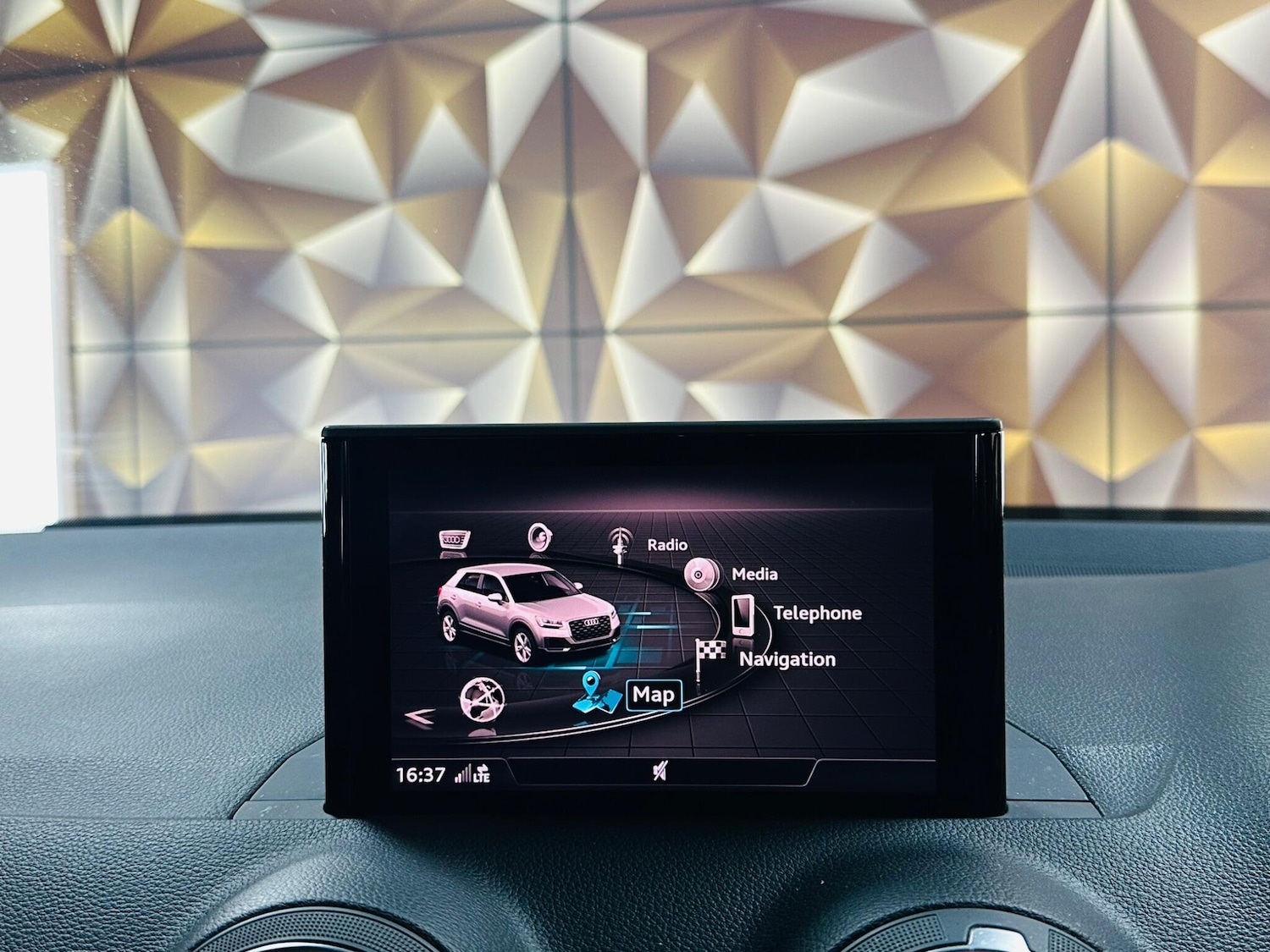 Used Audi Q2 2019 for sale - 76433174: Photo 56