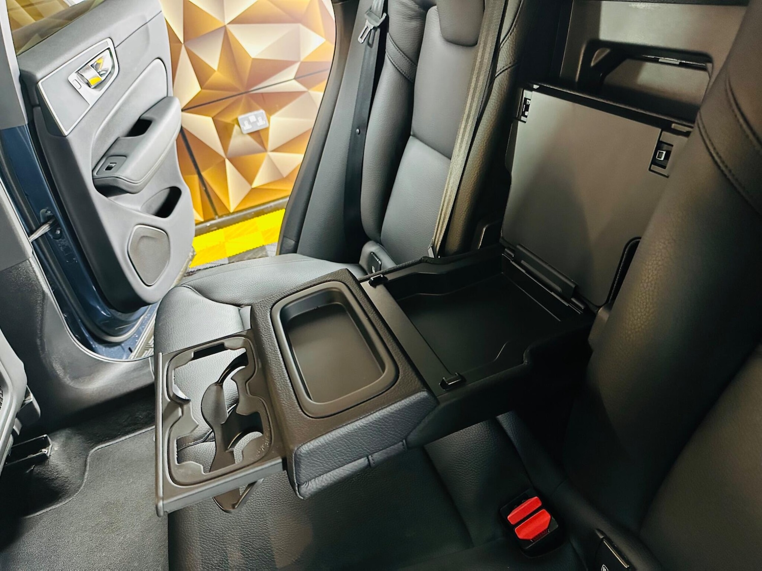 Used Volvo XC60 2019 for sale - 77598151: Photo 54