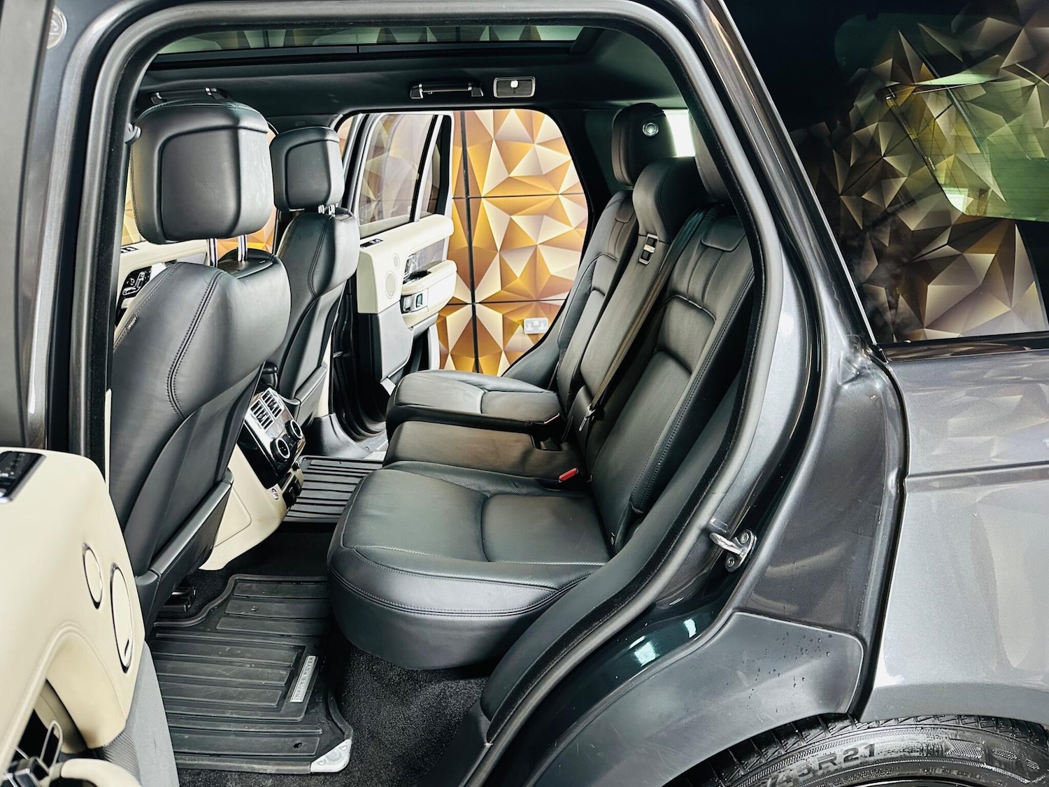 Used Land Rover Range Rover 2019 for sale - 76953585: Photo 84