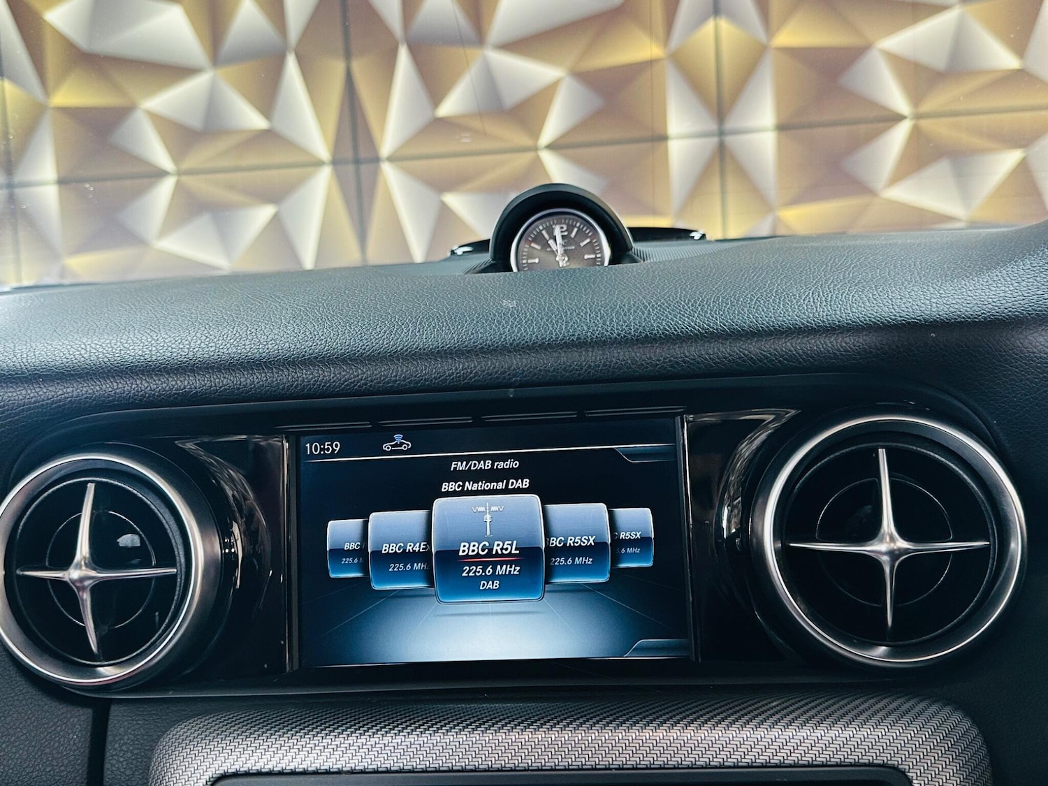 Used Mercedes-Benz SLC for sale - 77016557: Photo 64