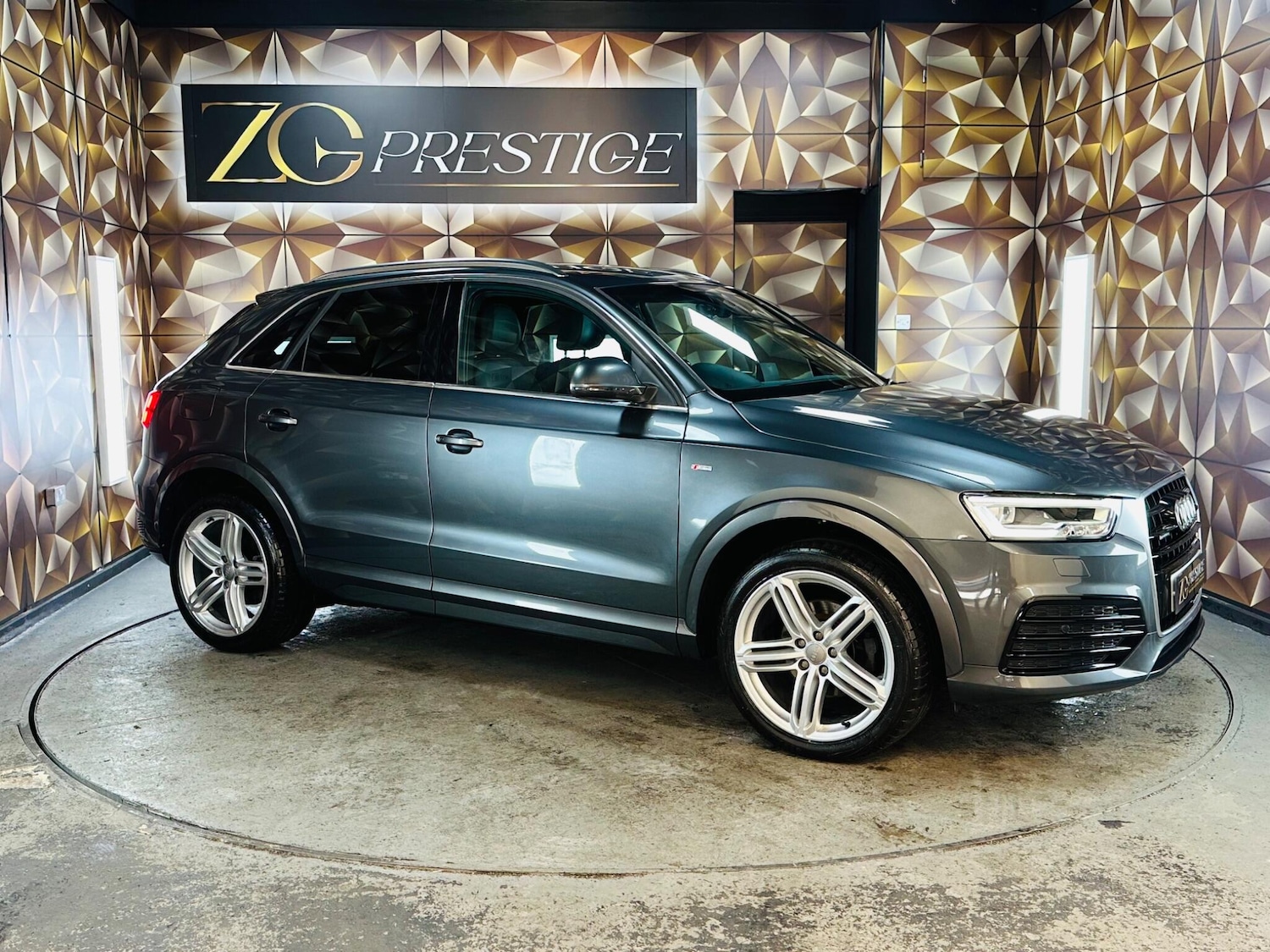 Used Audi Q3 2015 for sale - 76714202: Photo 1