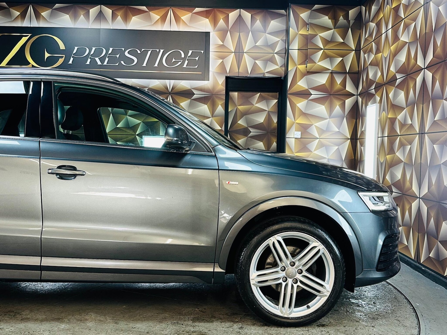 Used Audi Q3 2015 for sale - 76714202: Photo 31