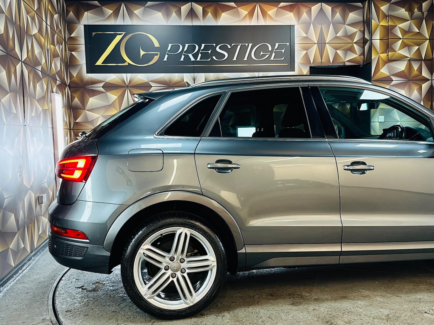 Used Audi Q3 2015 for sale - 76714202: Photo 42