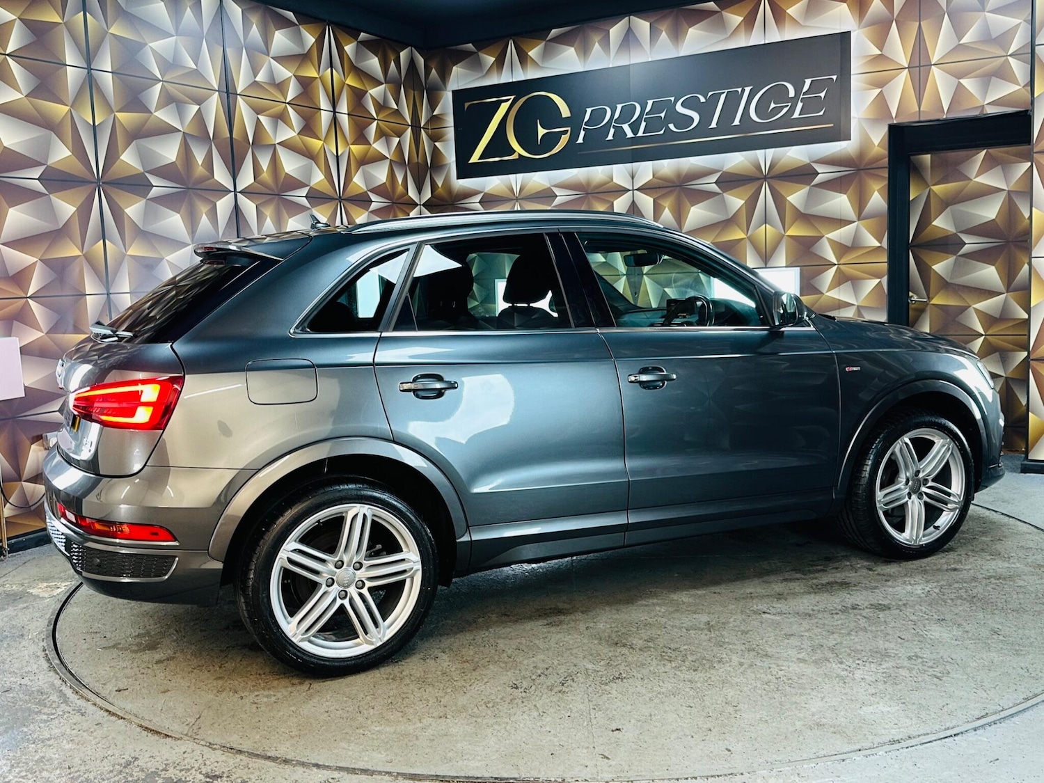 Used Audi Q3 2015 for sale - 76714202: Photo 44