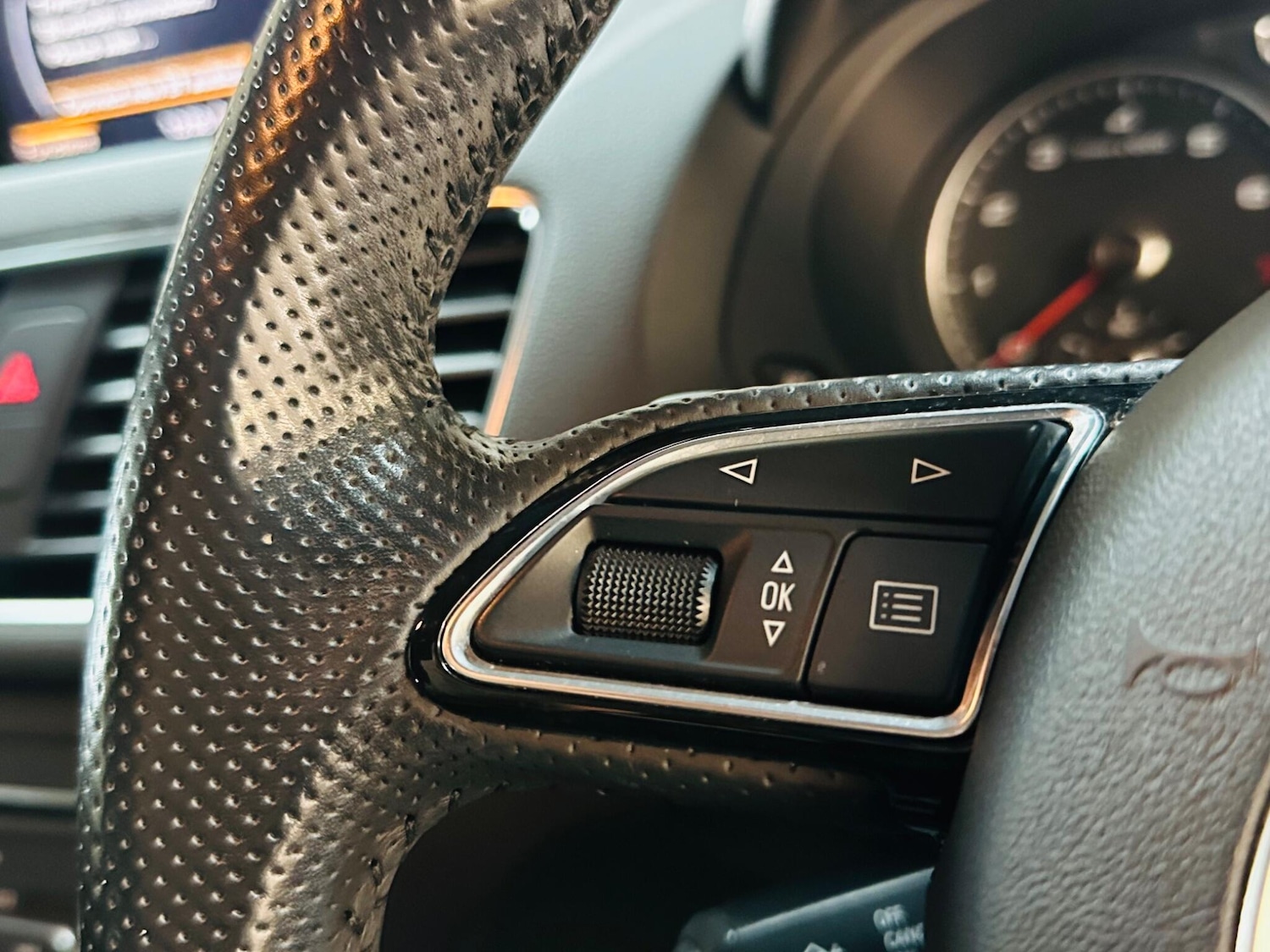 Used Audi Q3 2015 for sale - 76714202: Photo 52