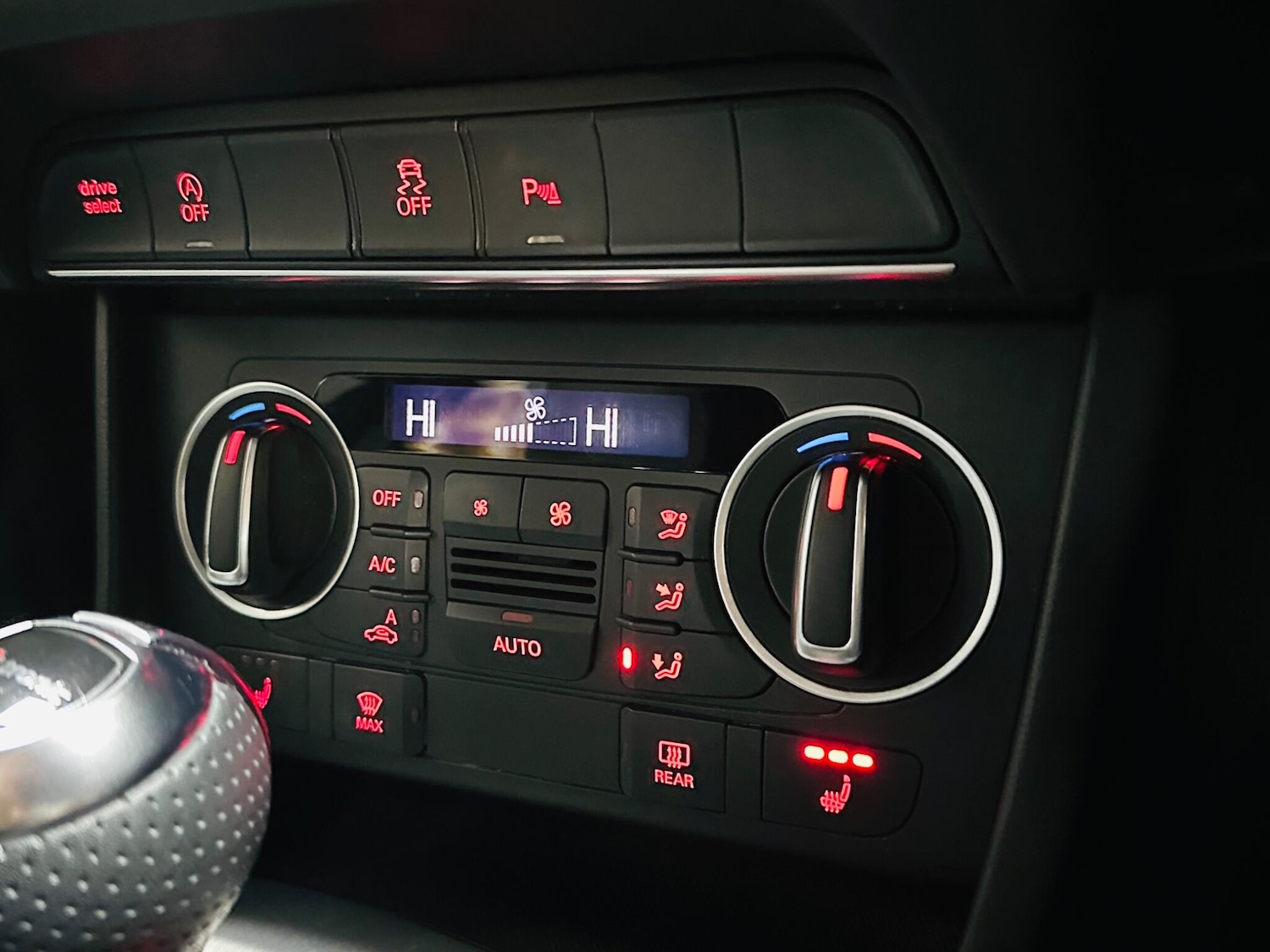 Used Audi Q3 2015 for sale - 76714202: Photo 57