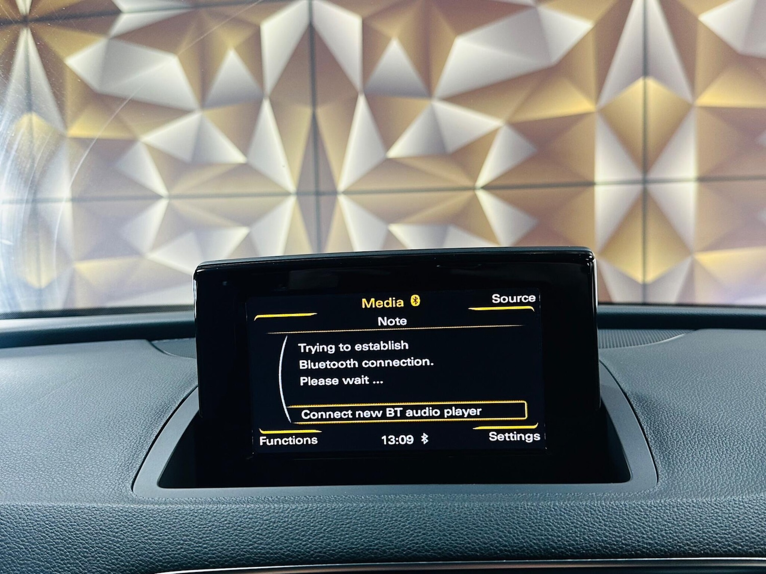 Used Audi Q3 2015 for sale - 76714202: Photo 58