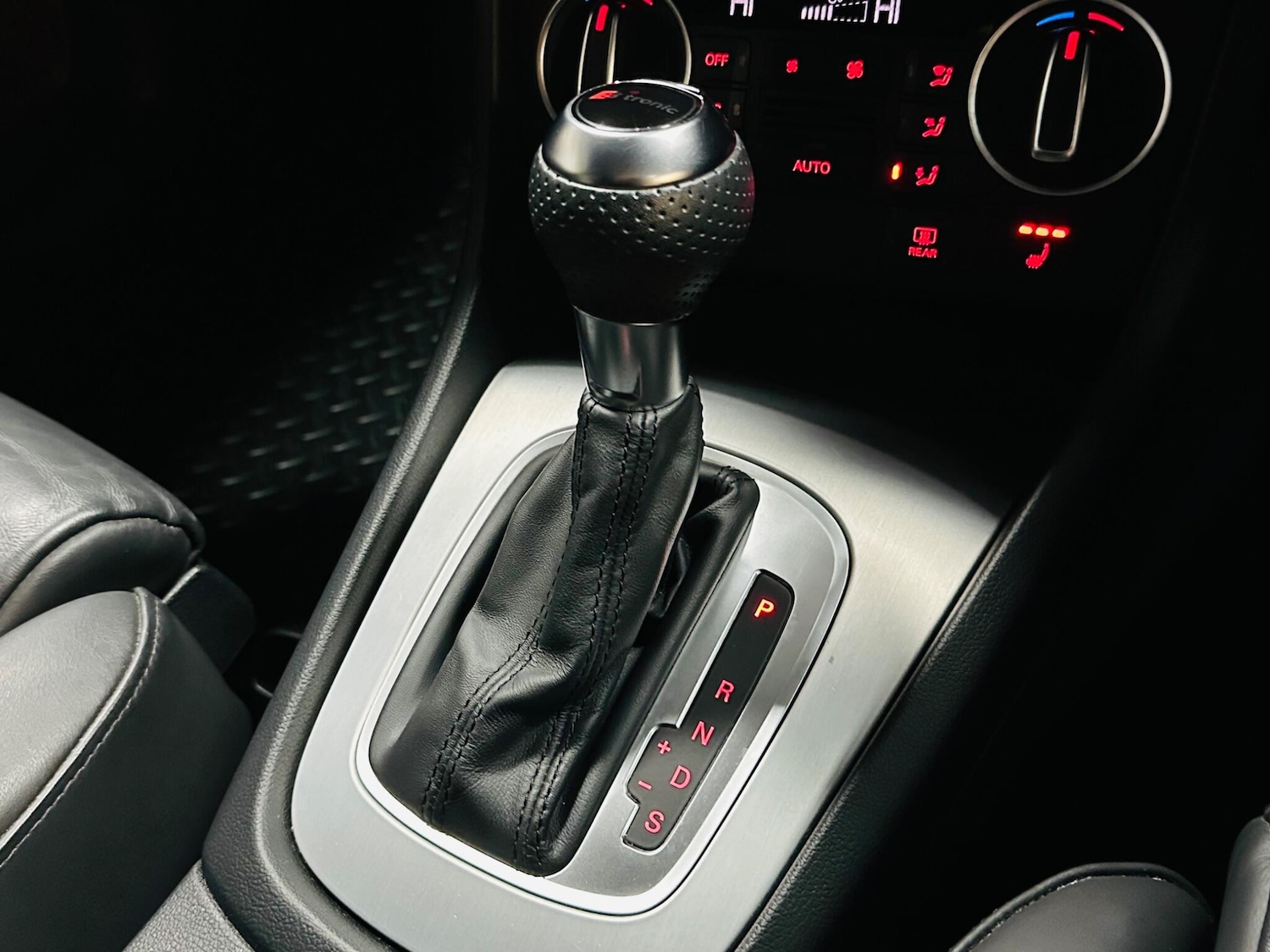 Used Audi Q3 2015 for sale - 76714202: Photo 60