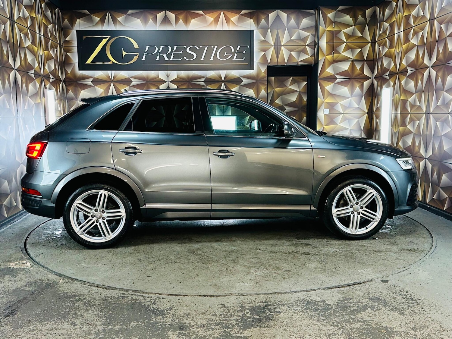 Used Audi Q3 2015 for sale - 76714202: Photo 9