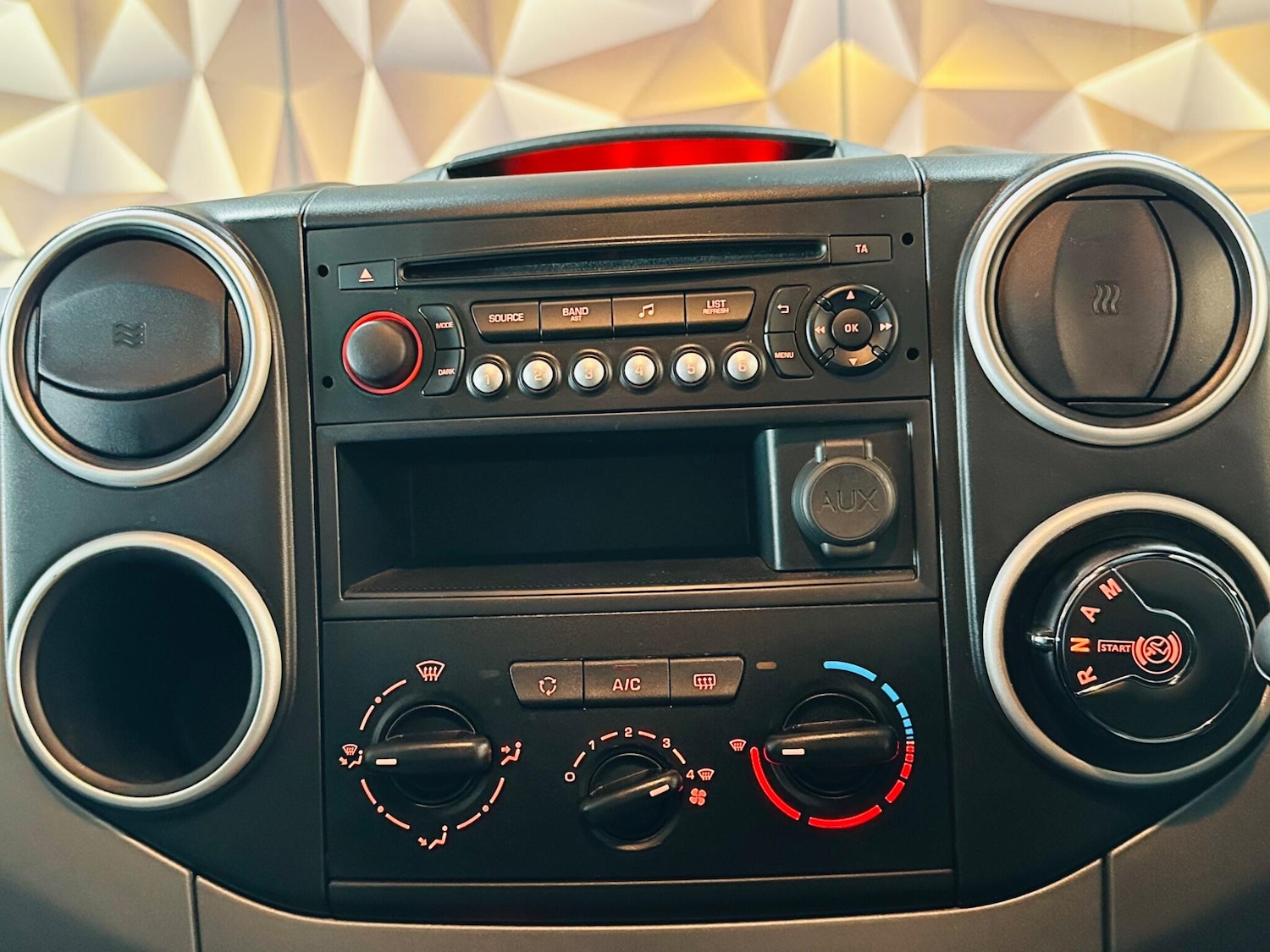 Used Citroen Berlingo Multispace 2018 for sale - 78087198: Photo 49