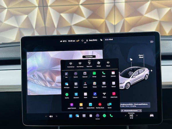 Used Tesla Model 3 2019 for sale - 76188698: Photo 55